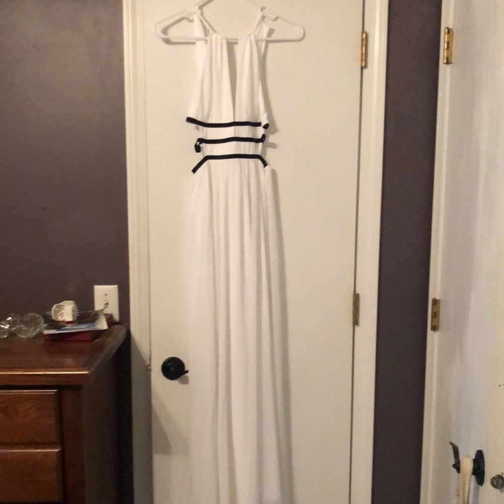 Express white flowy dress